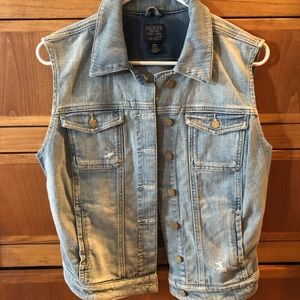 Guess Denim Vest / Never worn / Size: Small